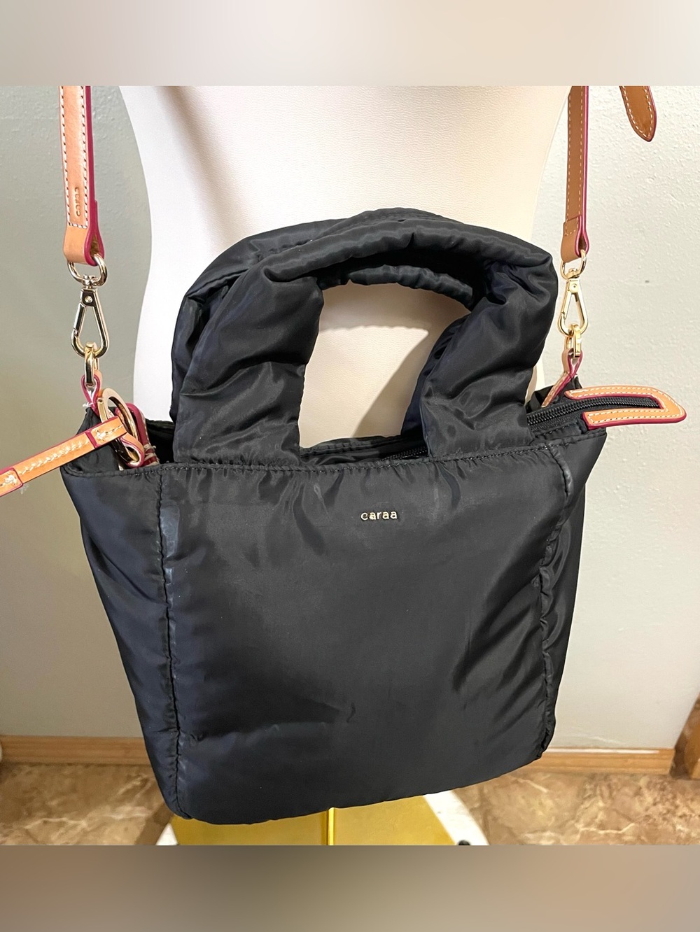 Carraa Black Nylon Crossbody Tote Bag Convertible Strap Puffer Travel Handbag